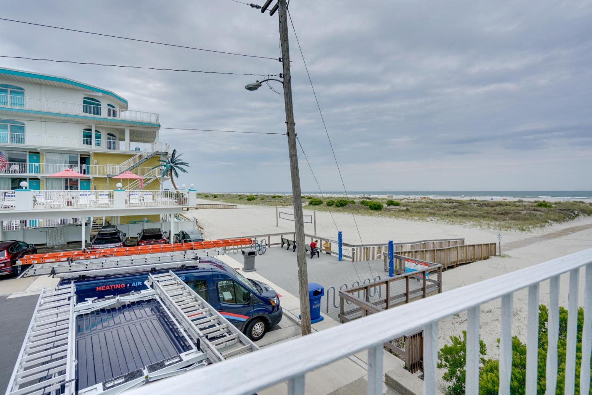 Cozy Oceanfront Condo With Pool And Beach Access! Wildwood Crest Esterno foto