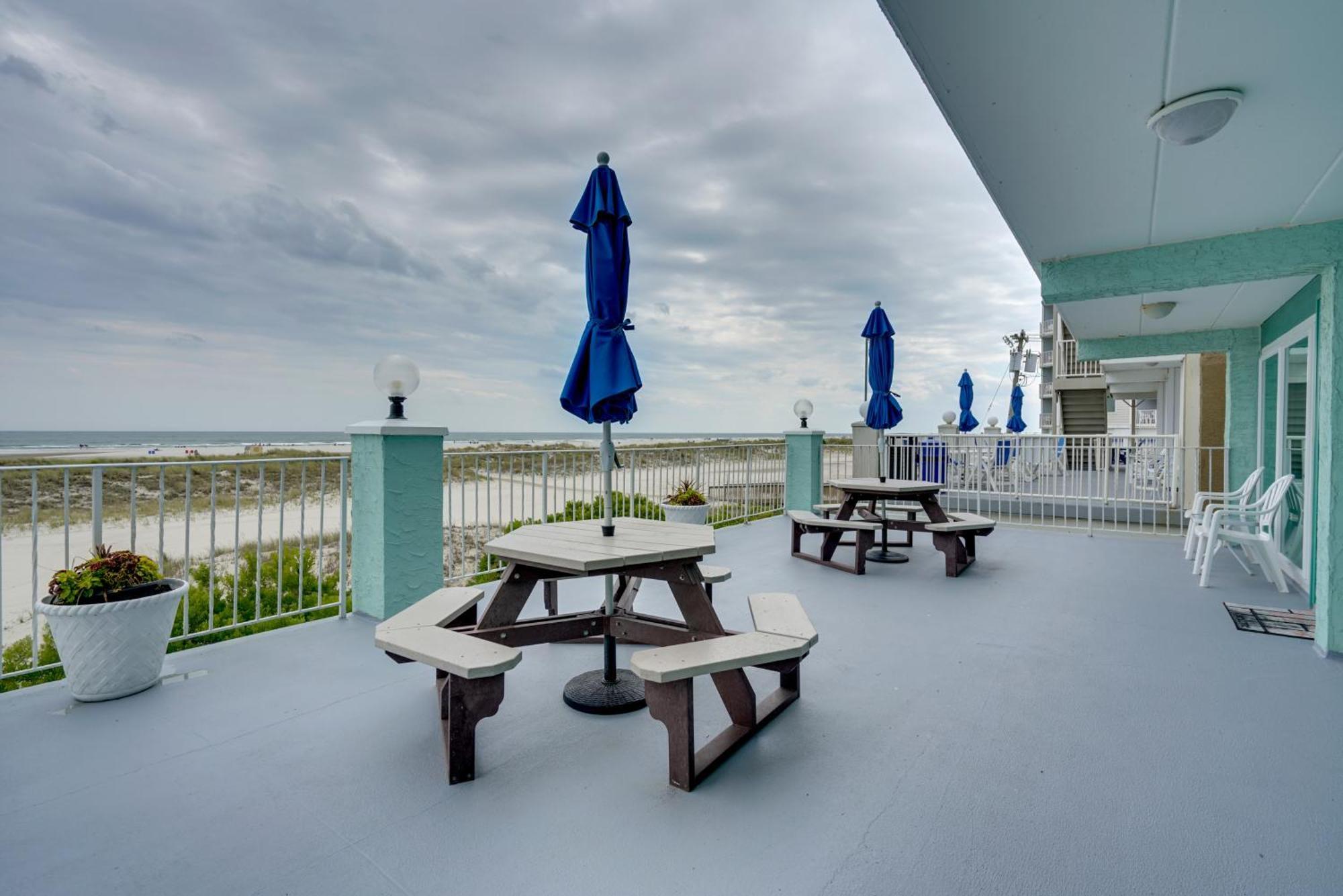 Cozy Oceanfront Condo With Pool And Beach Access! Wildwood Crest Esterno foto